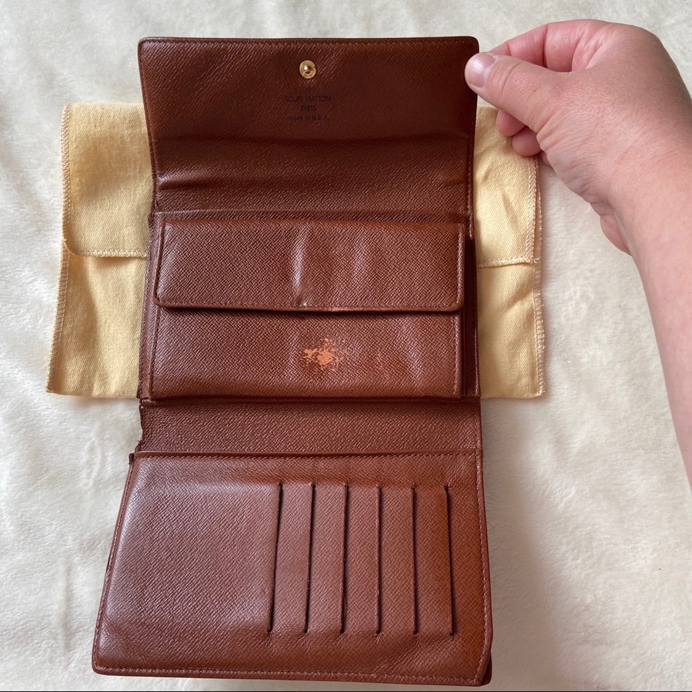 Louis Vuitton Monogram Wallet - Picture 5 of 8